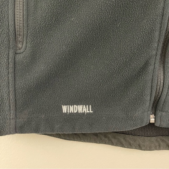 THE NORTH FACE Men’s TNF Black Fleece WindWall Mock Neck Sleeveless Vest - Picture 8 of 15